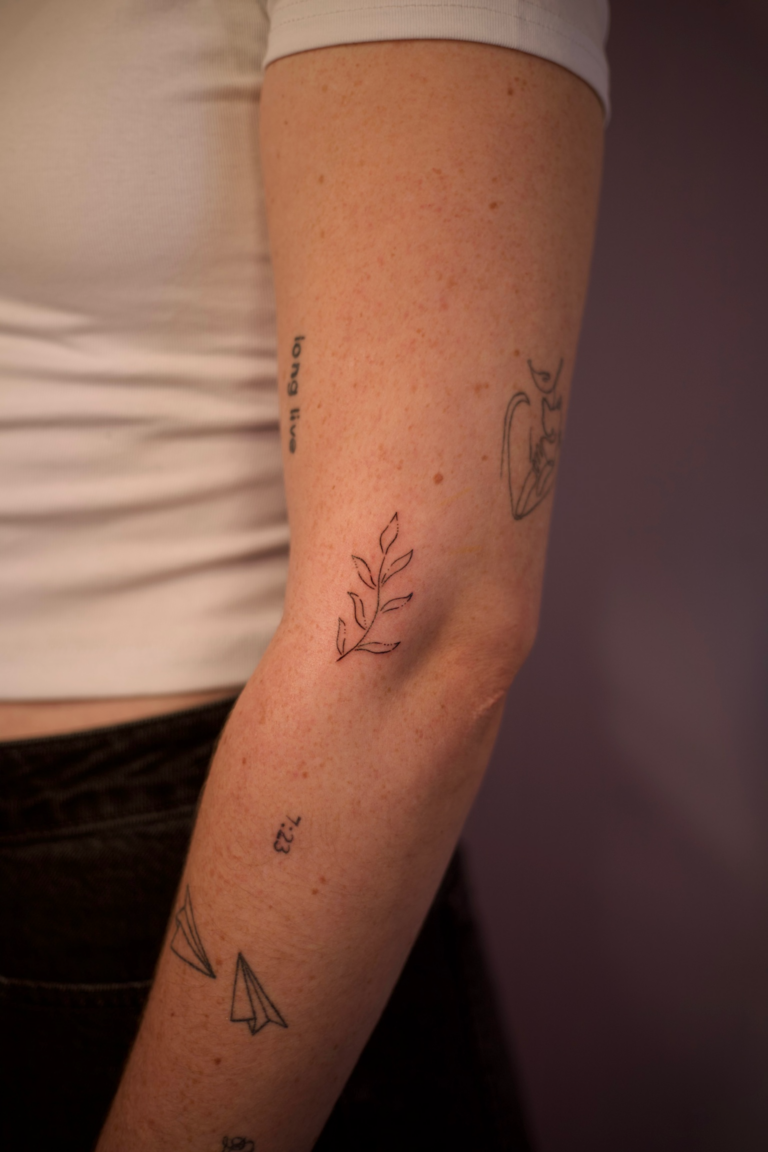 Tiny Leaves Tattoo