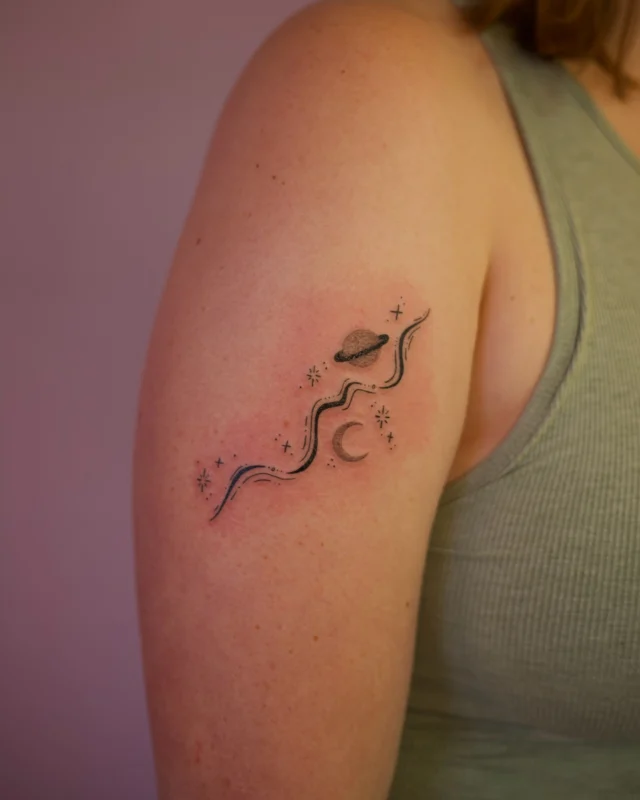 I got to do this sweet human’s first tattoo!! Doing first tattoos is always so special as so many people have bad/uncomfortable experiences at walk in shops with loud overstimulating music and lots of men. That kind of environment can be stressful, especially if you have anxiety (which is natural for your first tattoo!!). Getting to give people a good first tattoo experience where you don’t feel afraid to speak up about moving the stencil and the vibes are chill and not overstimulating is truly so special and one of my favorite parts of my job!!