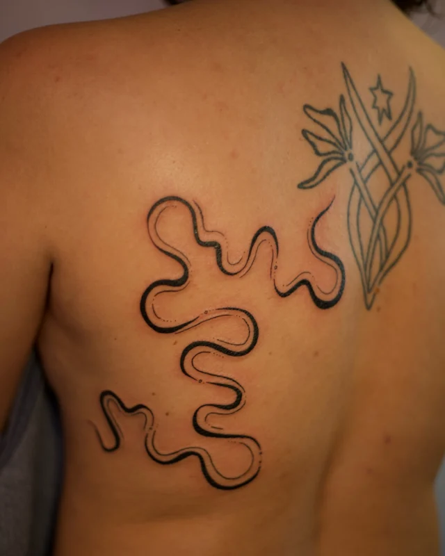 I’ve gotten to do some really fun back pieces lately and this is one of them!! So happy with how this turned out! 🥰